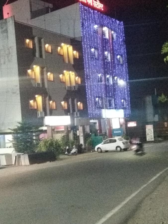 Ganga Palace Hotel Ujjain Exterior foto